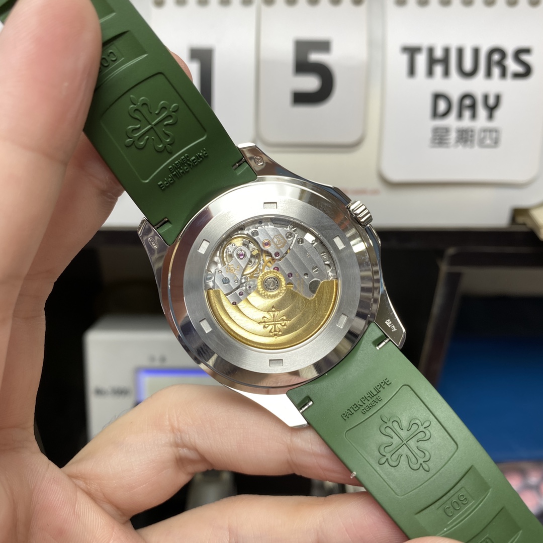Patek Philippe Aquanaut Series 5168G-010, Green Dial Green Rubber Strap, 42.2mm Size.