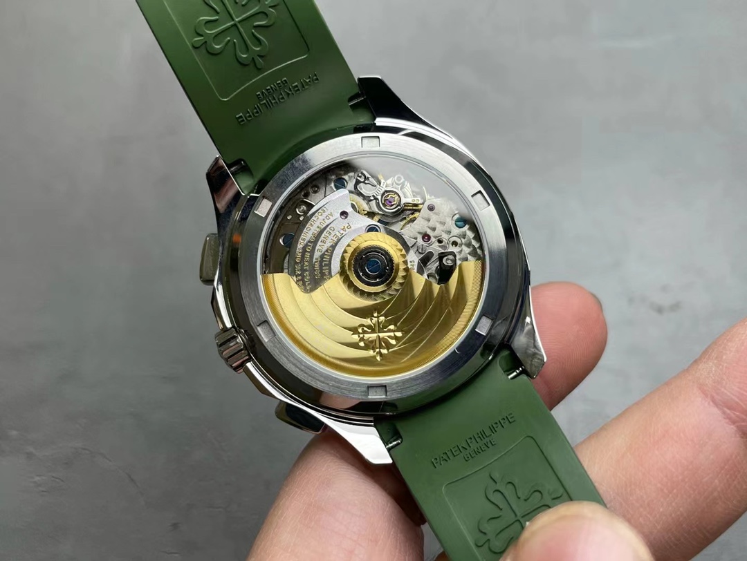 Patek Philippe Aquanaut Series 5968G-010, Khaki Green Dial, 42.2mm size.