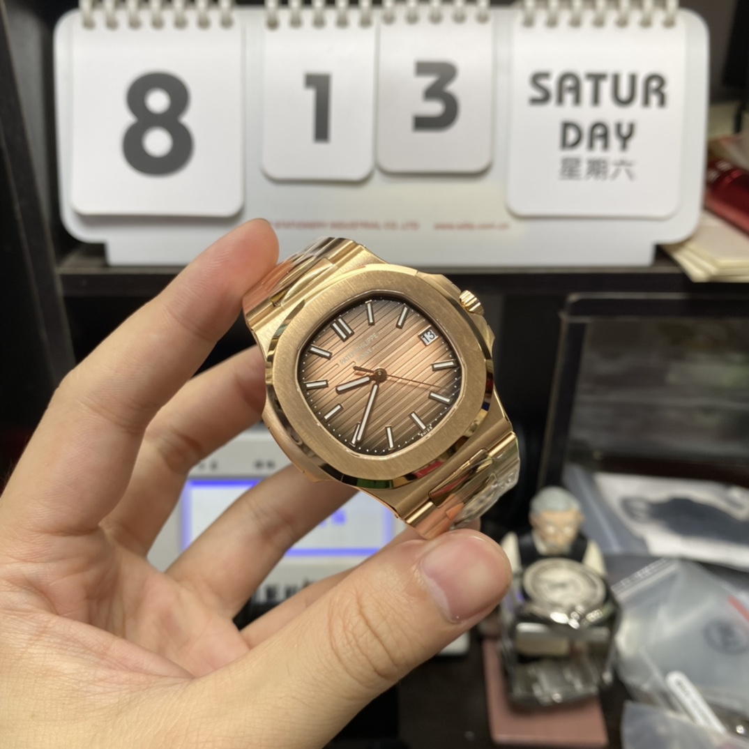 Patek Philippe Nautilus series 57111R-001, Rose Gold Case with Gradient Dark Brown Dial Steel Bracelet, 40mm Size.
