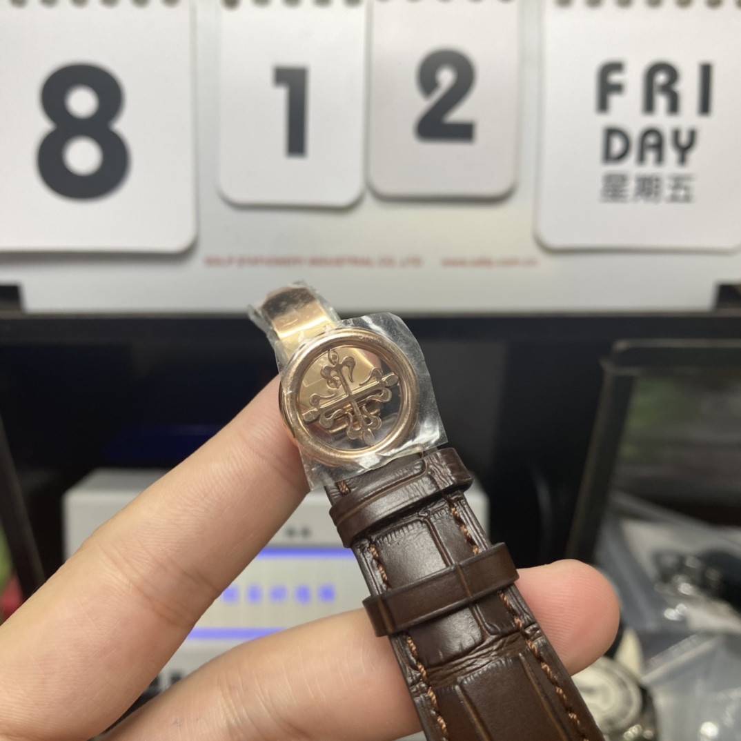 Patek Philippe Complicated Chronograph Series 5396R-011, Rose Gold Case White Dial, 38.5mm Size.