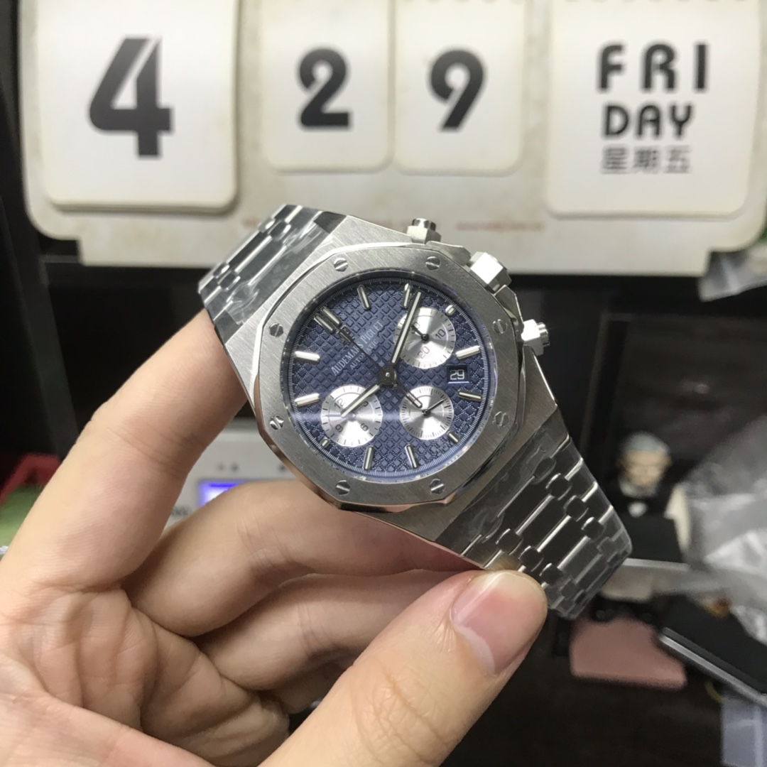 Audemars Piguet Royal Oak Offshore Series 26331ST.OO.1220ST.01, Ice Blue Dial, 41mm size.