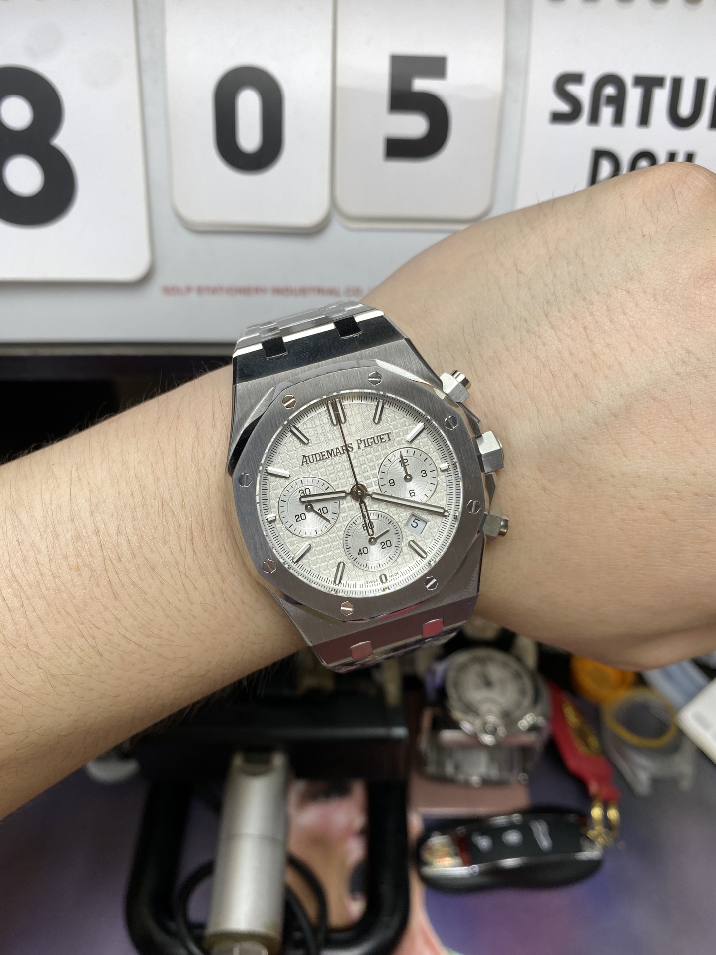 Audemars Piguet Royal Oak Series 26331, Stainless Steel Case, White Dial, Steel Bracelet, 41mm Size.