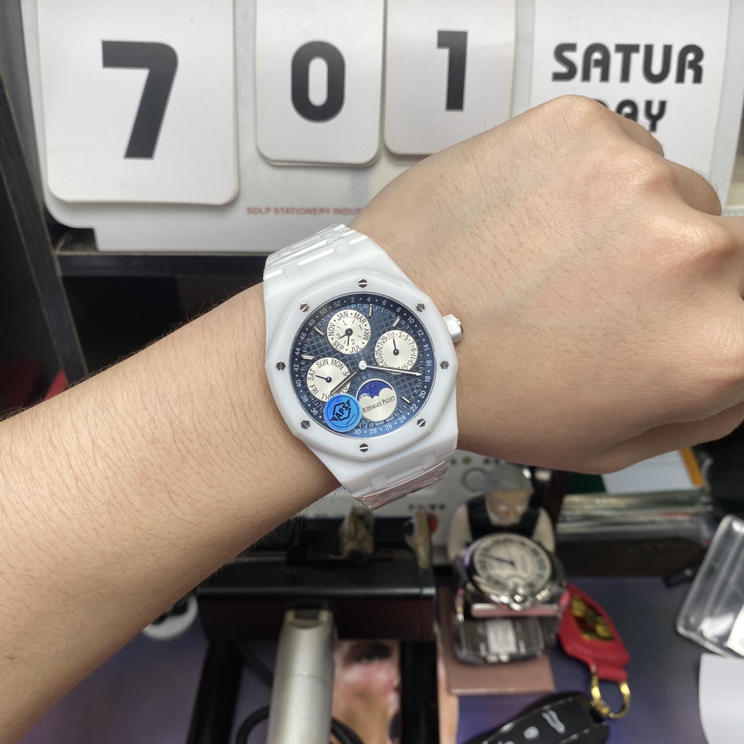 Audemars Piguet Royal Oak Offshore Series 26579CB.OO.1225CB.01, White Ceramic Blue Dial Full Ceramic Case Complete, Date Day Month Moon Phase Functions, 41mm size.