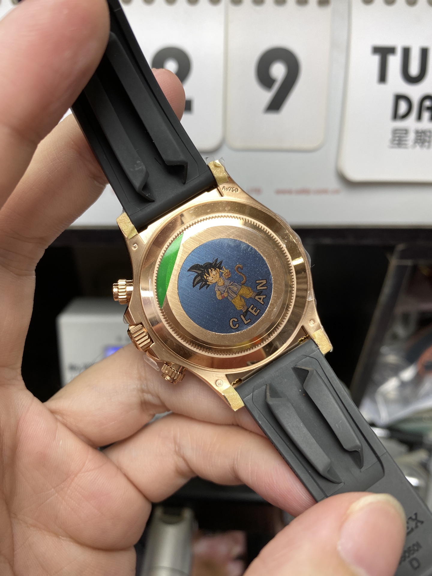 Rolex Cosmograph Daytona Series m126515ln-0006, Rose Gold Case Pink Dial Ceramic Bezel, 40mm Size.