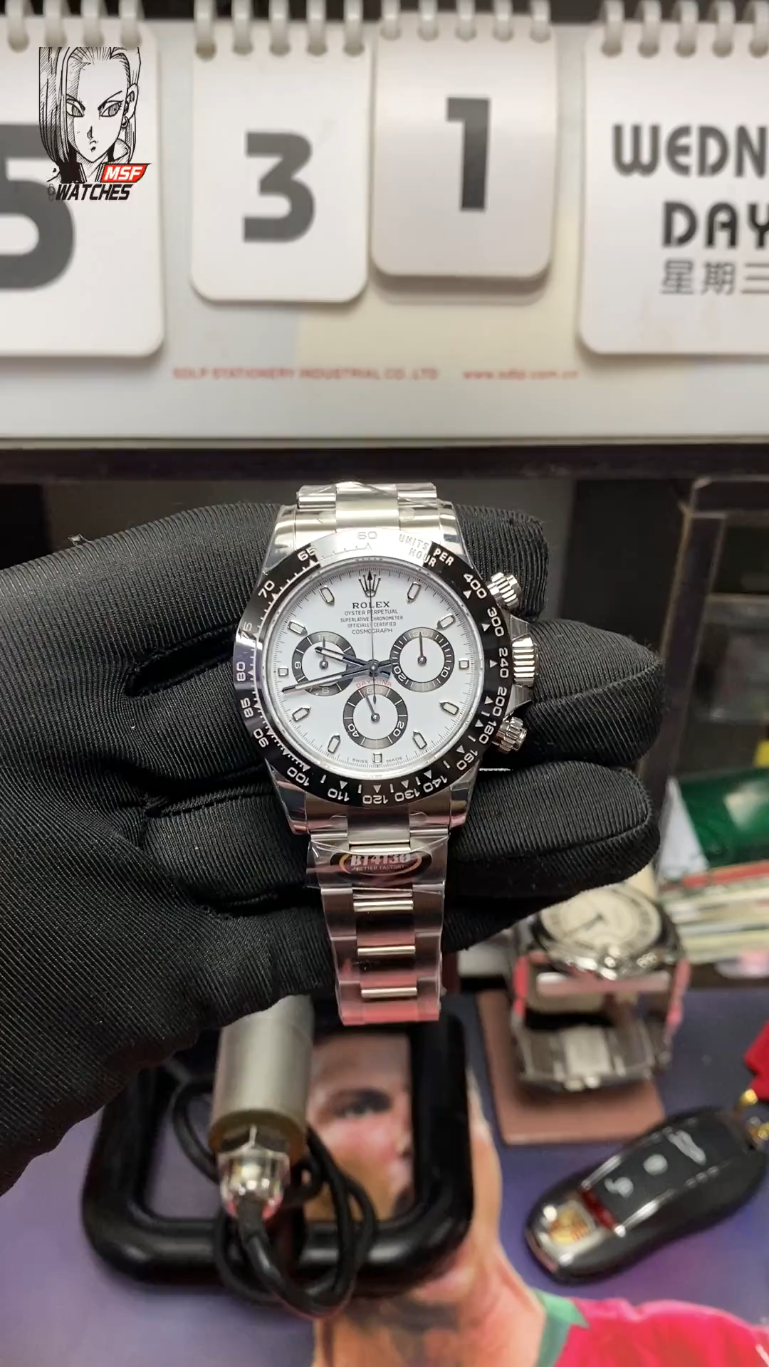 Rolex Cosmograph Daytona Series m116500ln-0001. a black and white panda color scheme, 40mm size.