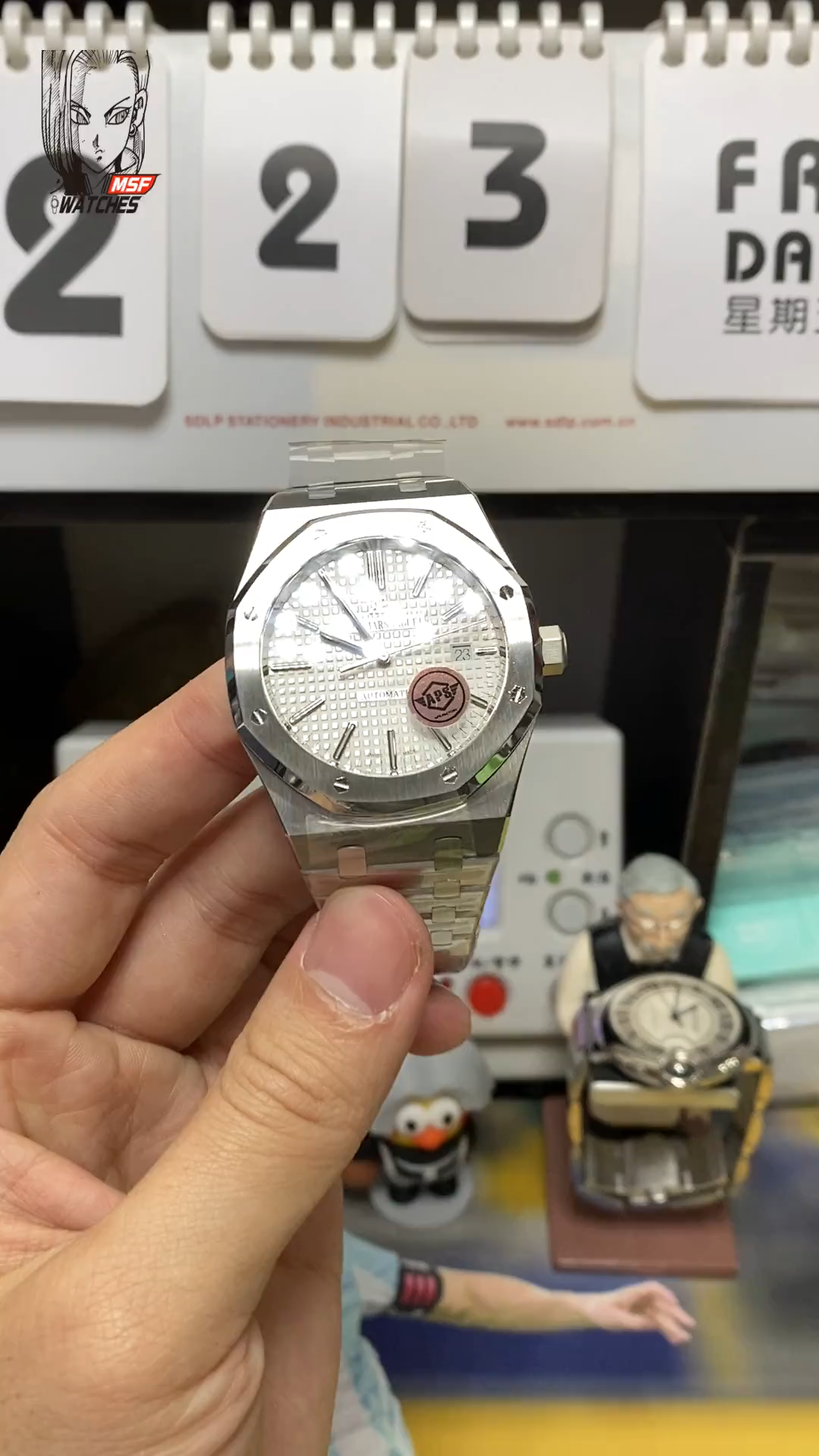 Audemars Piguet Royal Oak Offshore Series 15400ST.OO.1220ST.02, White Dial with Stainless Steel Bracelet, 41mm Size.