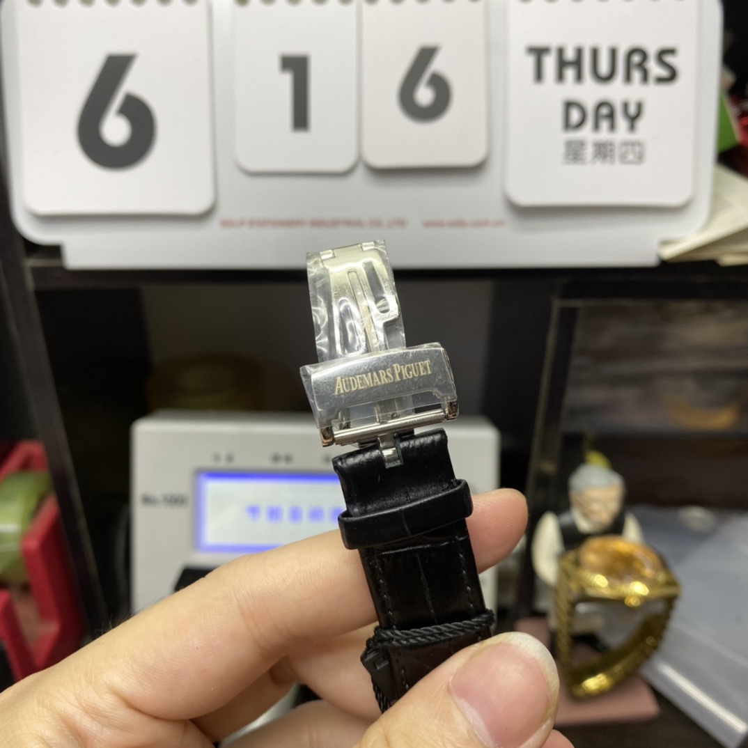 Audemars Piguet Royal Oak Series 26124ST.OO.D018CR.01, Silver Case Black Dial, 39mm Size.