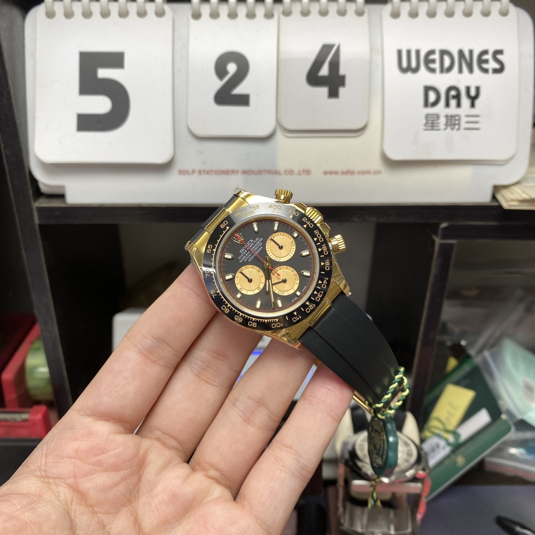 Rolex Cosmograph Daytona Series m116518ln-0047, Red Hand Small Demon King, 40mm size.