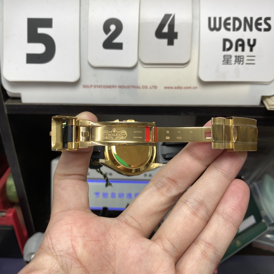 Rolex Cosmograph Daytona Series m116518ln-0047, Red Hand Small Demon King, 40mm size.