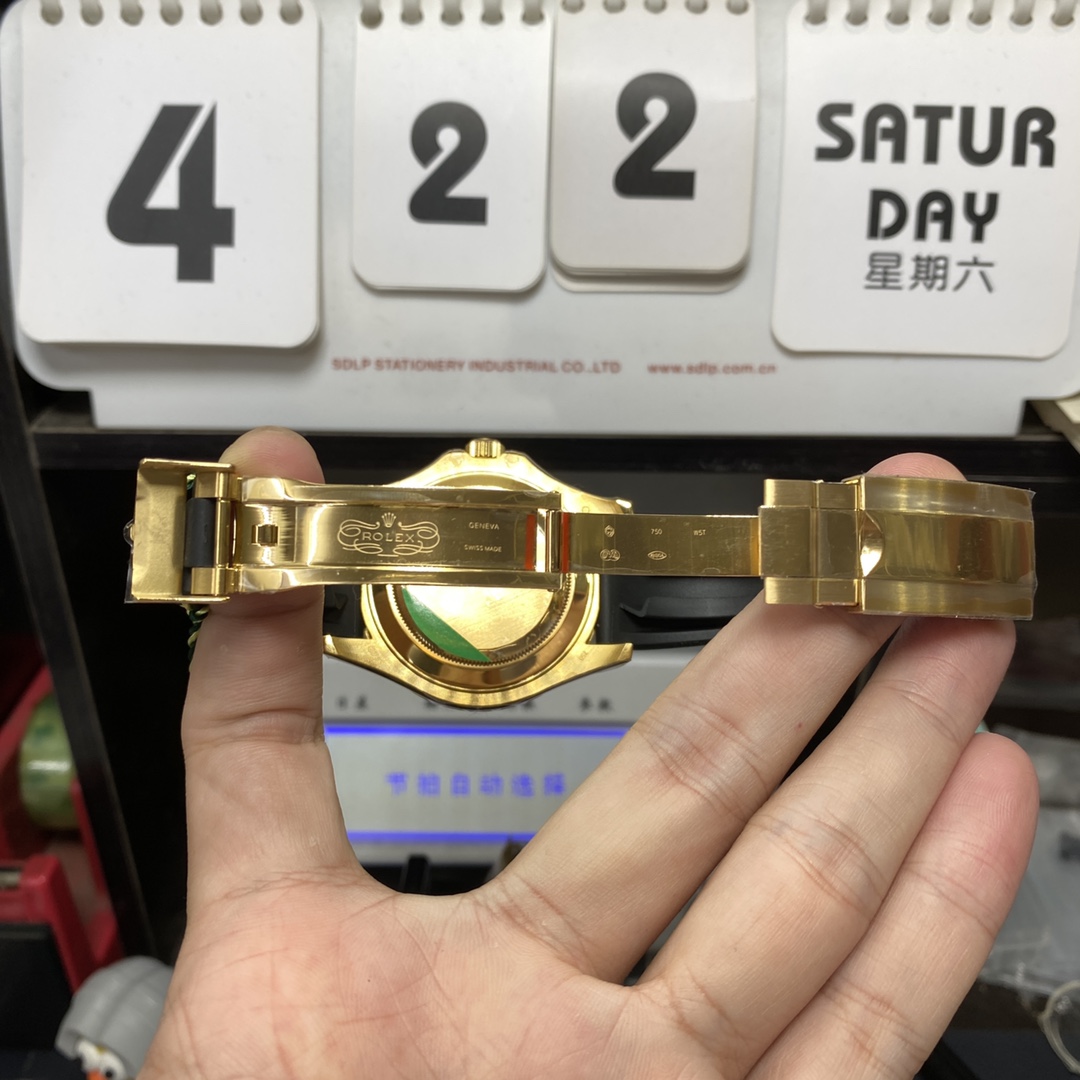 Rolex Yacht-Master series M226658-0001, Collection Platinum Yacht, 42mm size.