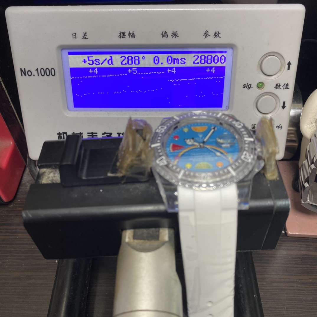 Rolex Submariner series PHANTOMLAB&ROLEX co-branded crystal series watch size 40㎜ PMMA crystal case with 3135 blue spring mechanical movement imported from Thailand rubber strap