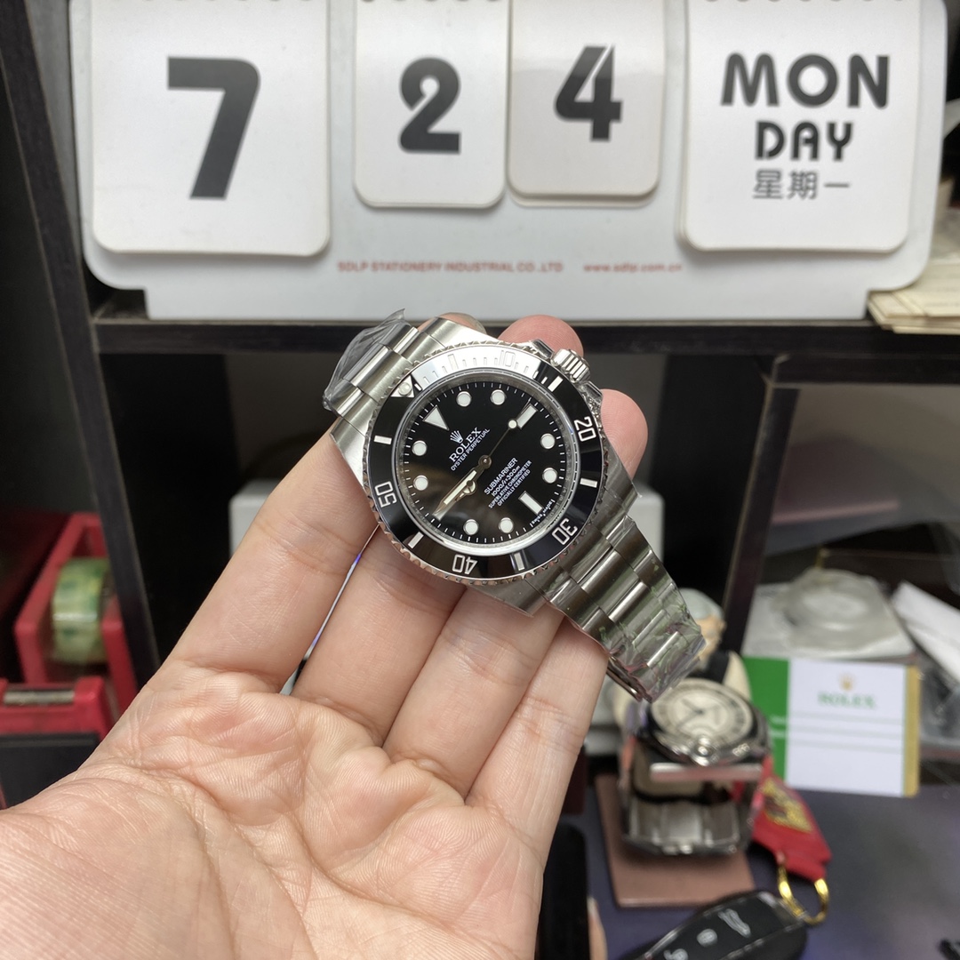 Rolex Submariner Series 114060-0002, No-Date Black Submariner, 40mm size.