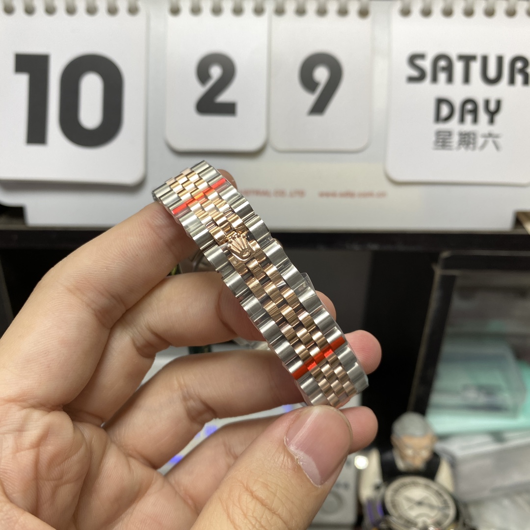 Rolex Datejust Series m278271-0030, Rose Gold and Gray Dial five-bead chain stainless steel bracelet, 31mm size.