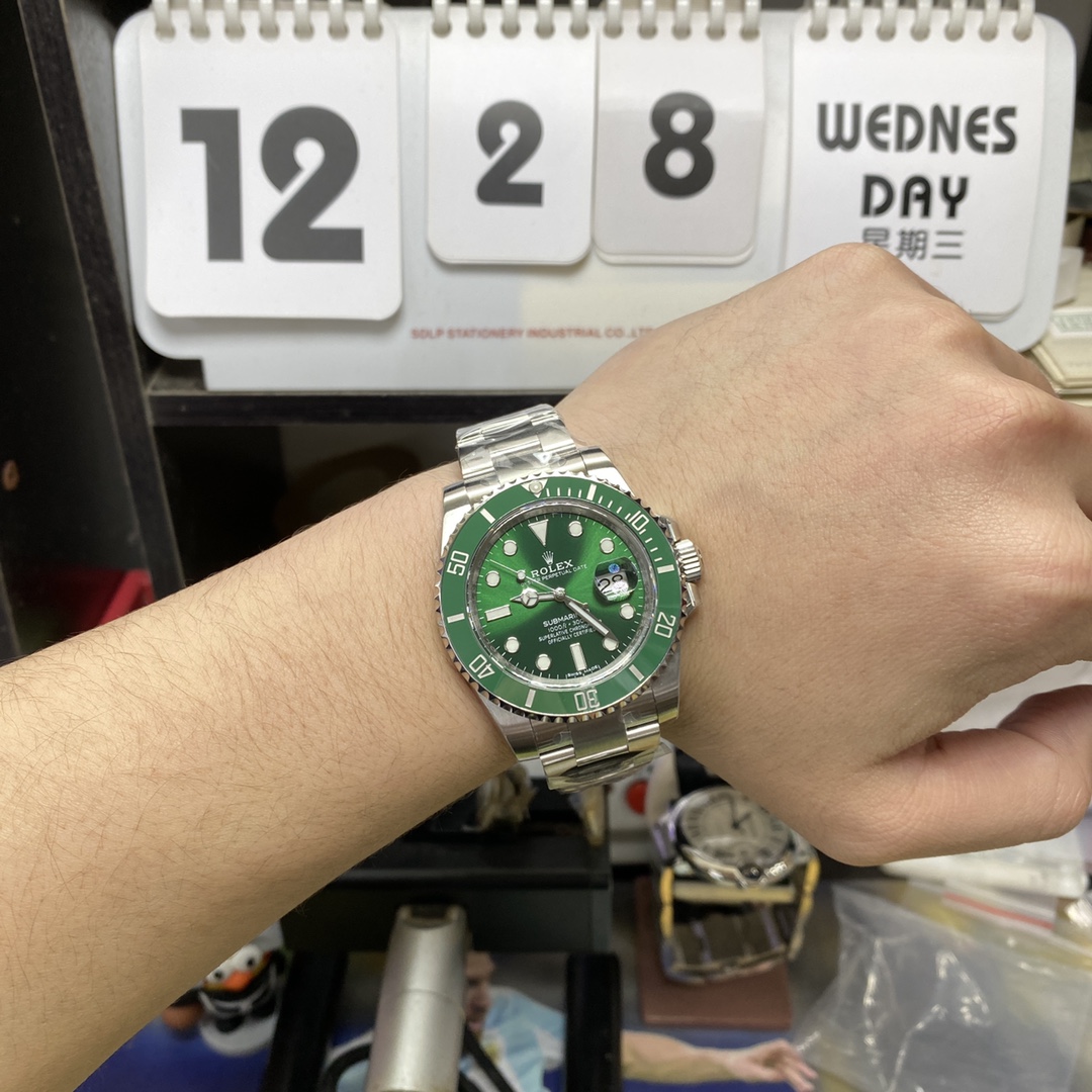 Rolex Submariner Series 116610LV-0002, Green Hulk, 40mm size.