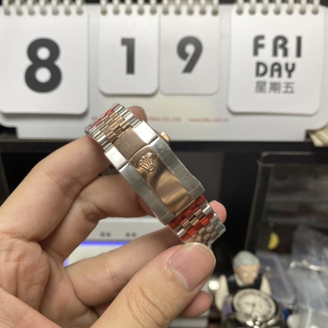 Rolex Datejust Series 116231-0087, Rose Gold Case with Grey Dial Five-link Bracelet, 36mm Size.