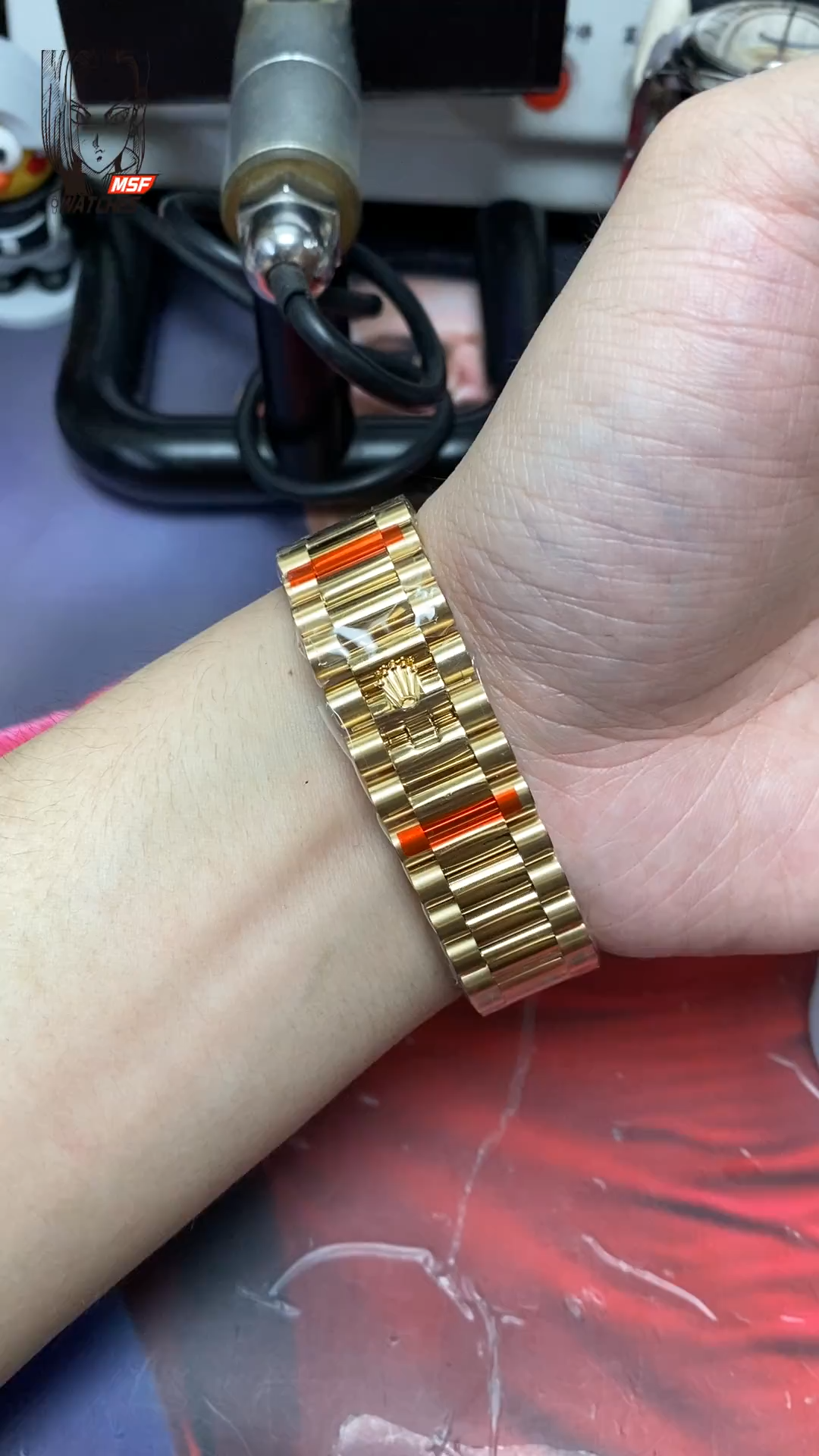 Rolex Day-Date Series m228238-0067, Ice Sugar Diamond Black Dial All-Gold Design, 40mm Size.