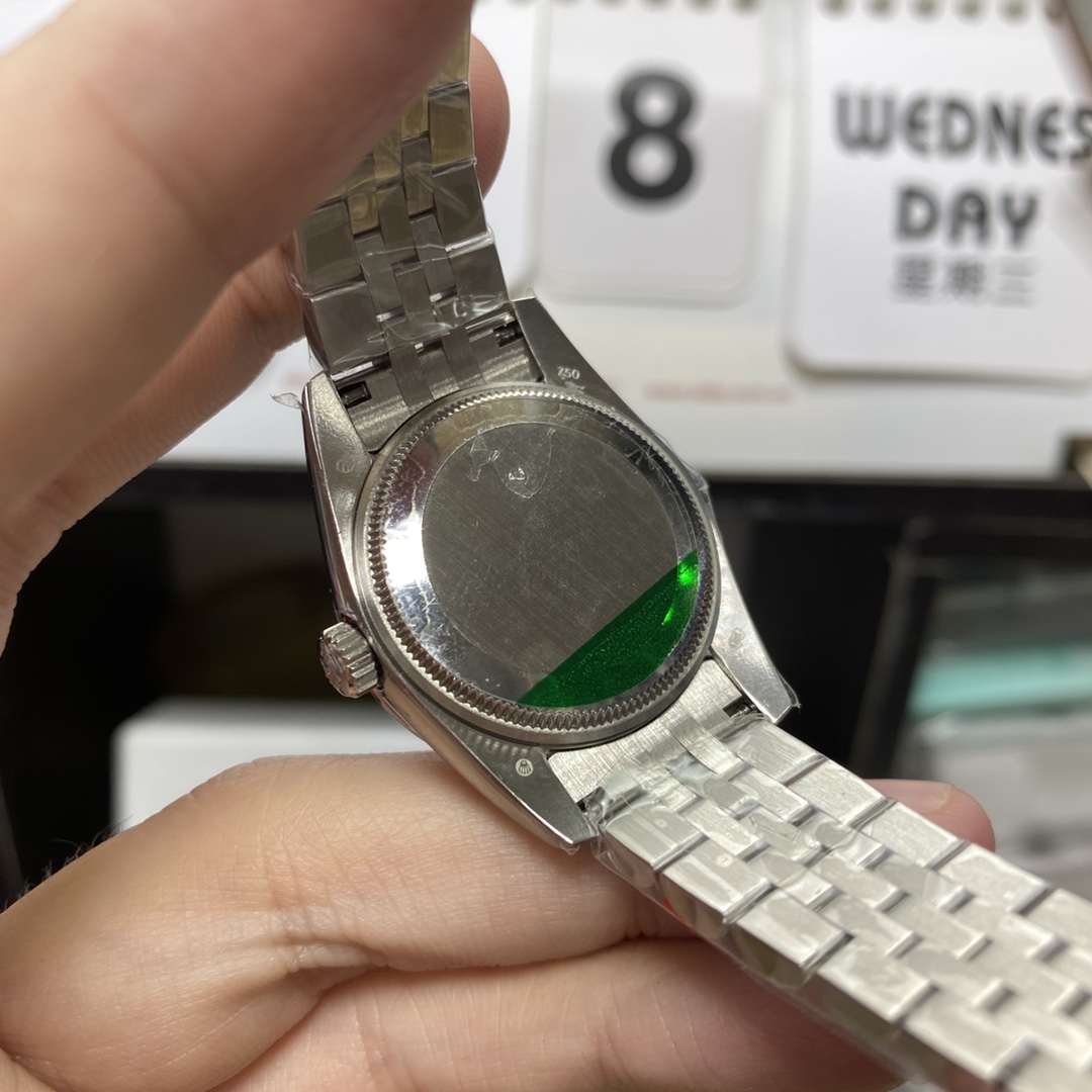 Rolex Datejust series m278384rbr-0036, Pink Dial with Diamond Bezel, 31mm size, Jubilee stainless steel bracelet.