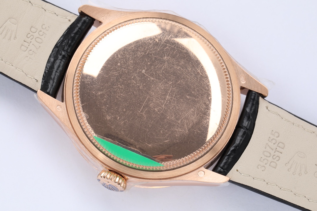 Rolex Cellini Series balack Dial 18K Gold Case, 39mm Size.