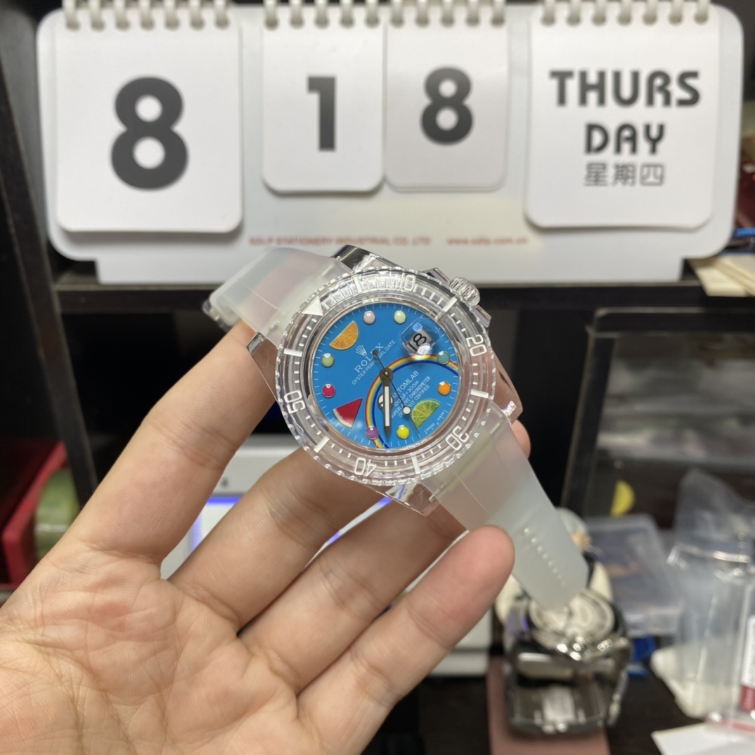 Rolex Submariner series PHANTOMLAB&ROLEX co-branded crystal series watch size 40㎜ PMMA crystal case with 3135 blue spring mechanical movement imported from Thailand rubber strap
