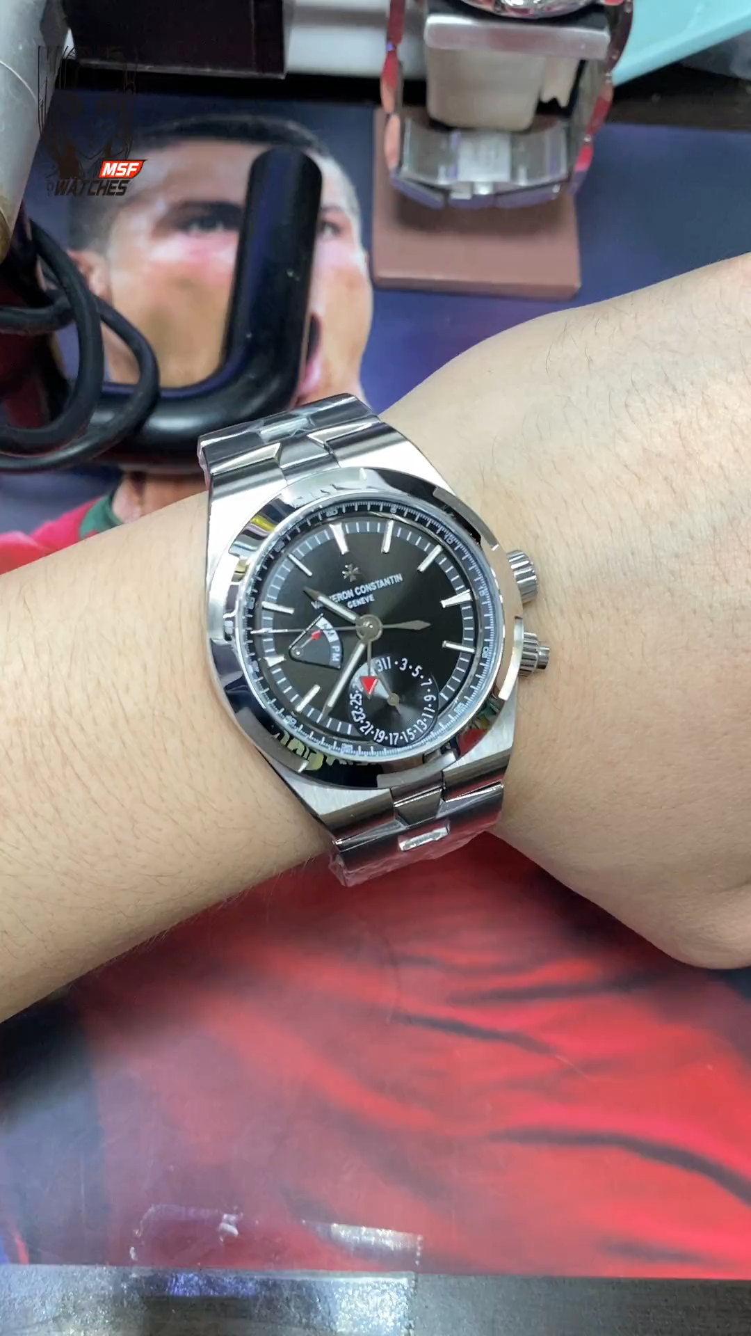 Vacheron Constantin Overseas series 7900V110A-B546, Black Dial Watch, Dual Time, 41mm Size.