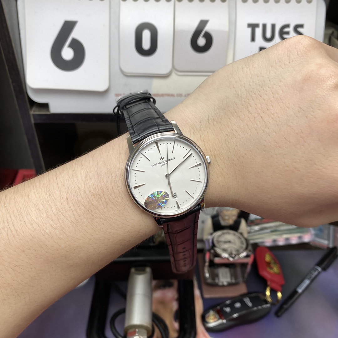 Vacheron Constantin Heritage Collection series 85180000G-9230, White Dial Silver Case High-Quality Same Model as Qi Qiang, 40mm size.