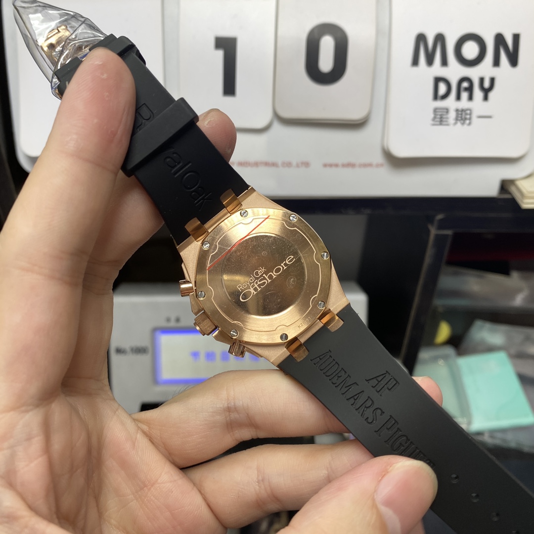 Audemars Piguet Royal Oak Offshore Series 26231OR.ZZ.D003CA.01, Rose Gold Case White Dial Diamond Bezel Rubber Strap, 37mm Size