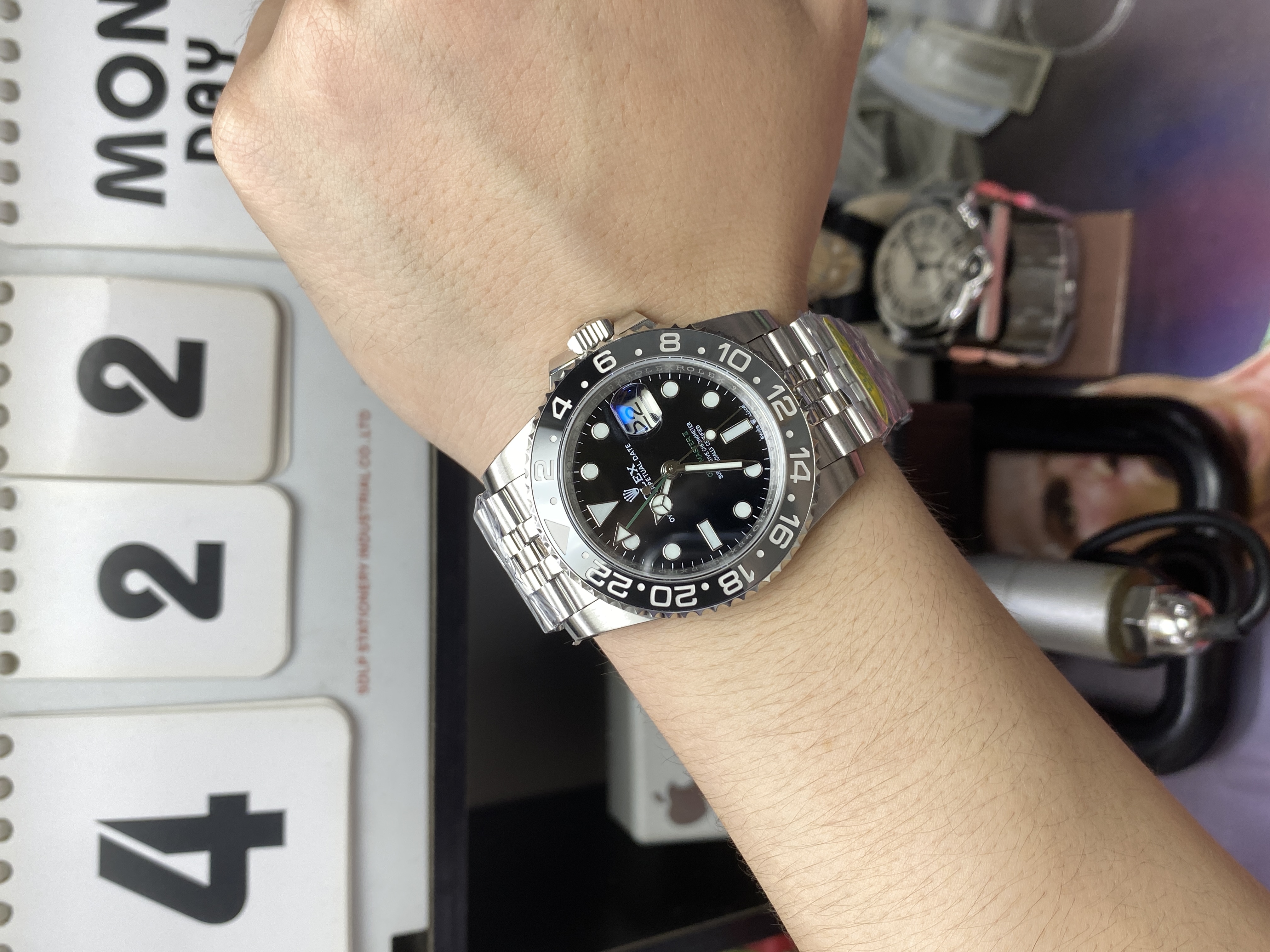 Rolex GMT-Master II Series Watch Model 2024 NEW M126710GRNR-0003 40mm